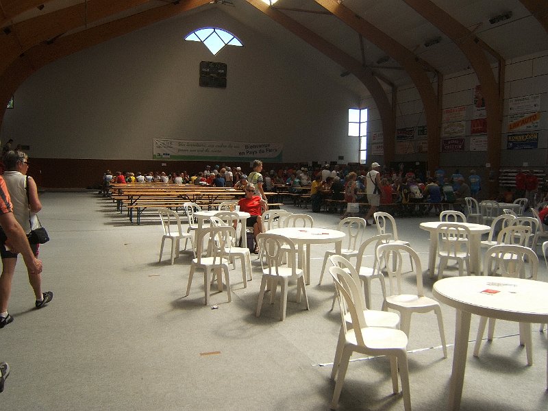 2011-07-31 14 Coin buvette de la permanence.JPG